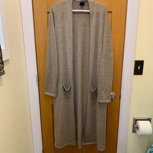 Agnes and Dora Duster